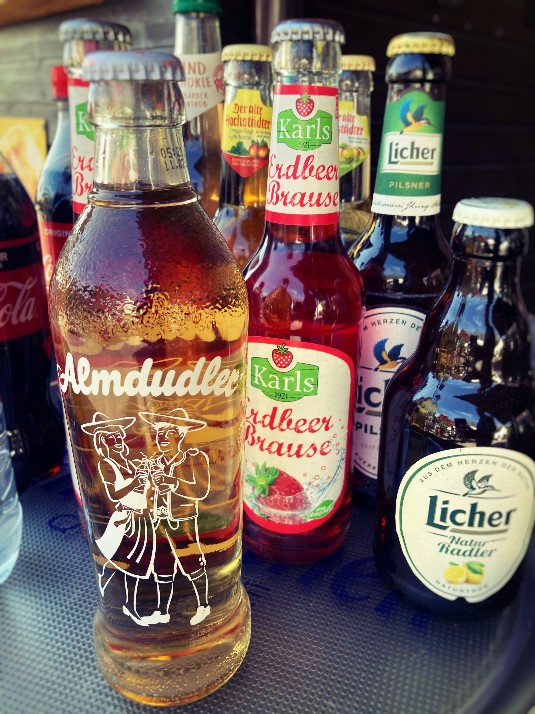 Neben Almdudler gibt es bei uns auch Trade Island Icetea und Bionade